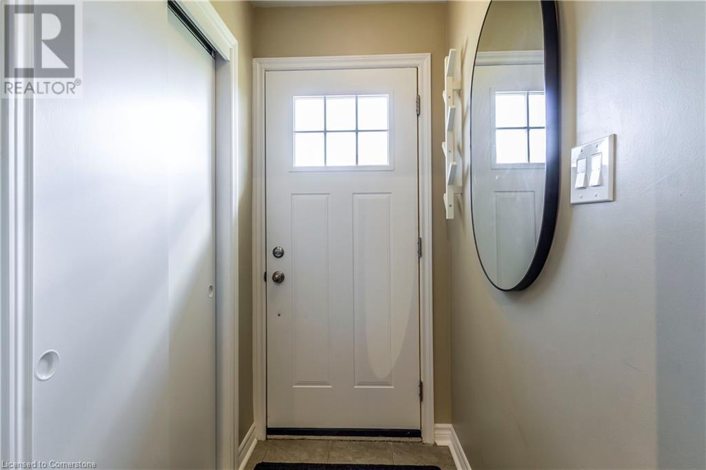 Property at 105 ANNE Boulevard image 4