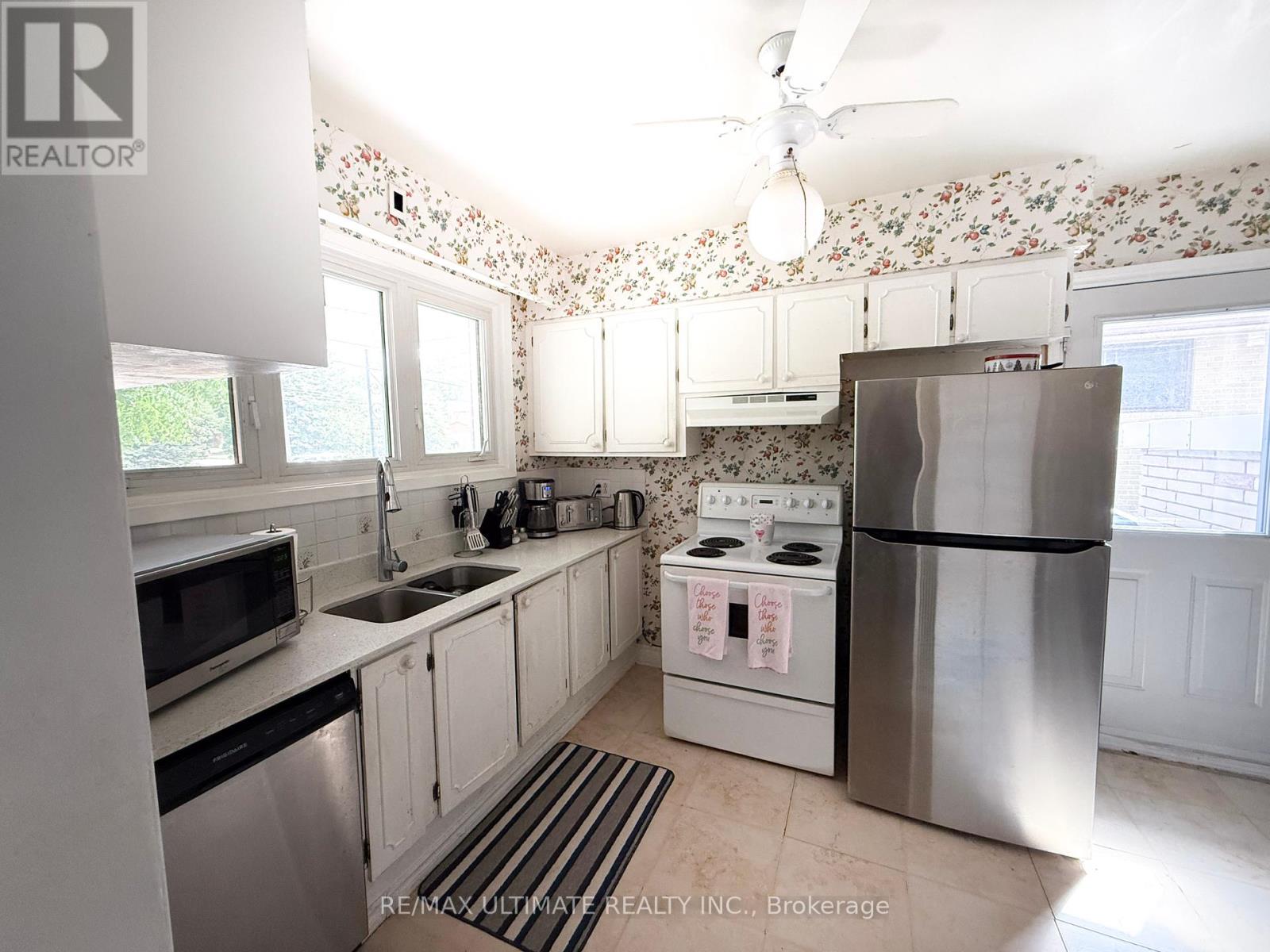 313 Rossland Road W, Whitby, Ontario  L1N 3H8 - Photo 12 - E12252272