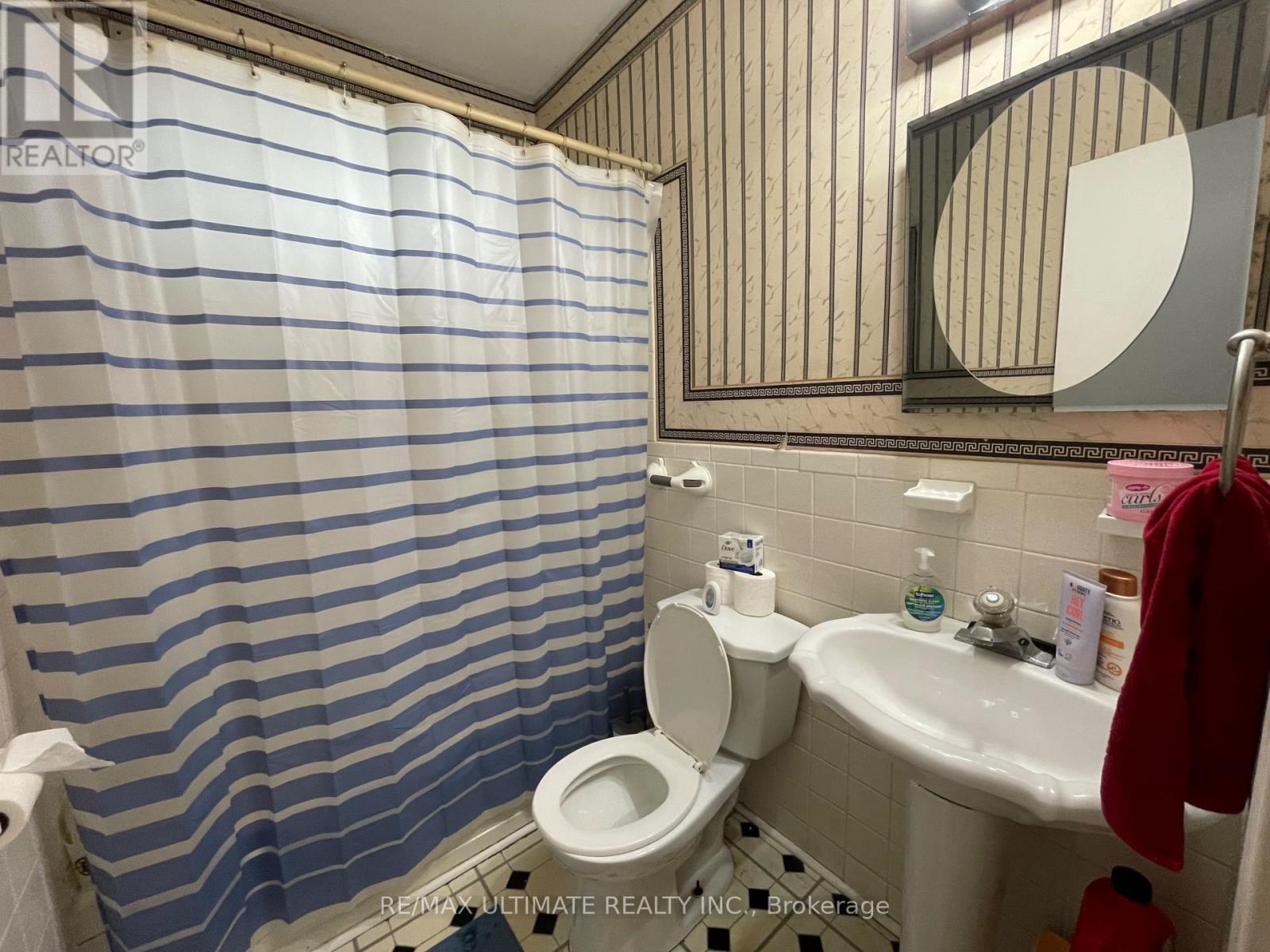 313 Rossland Road W, Whitby, Ontario  L1N 3H8 - Photo 16 - E12252272