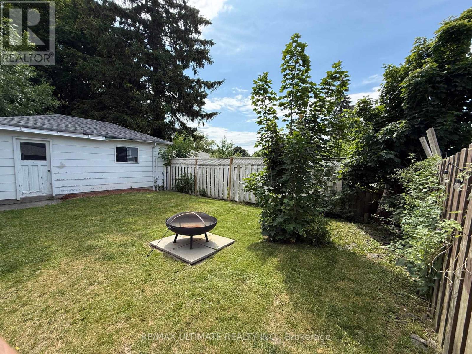 313 Rossland Road W, Whitby, Ontario  L1N 3H8 - Photo 6 - E12252272