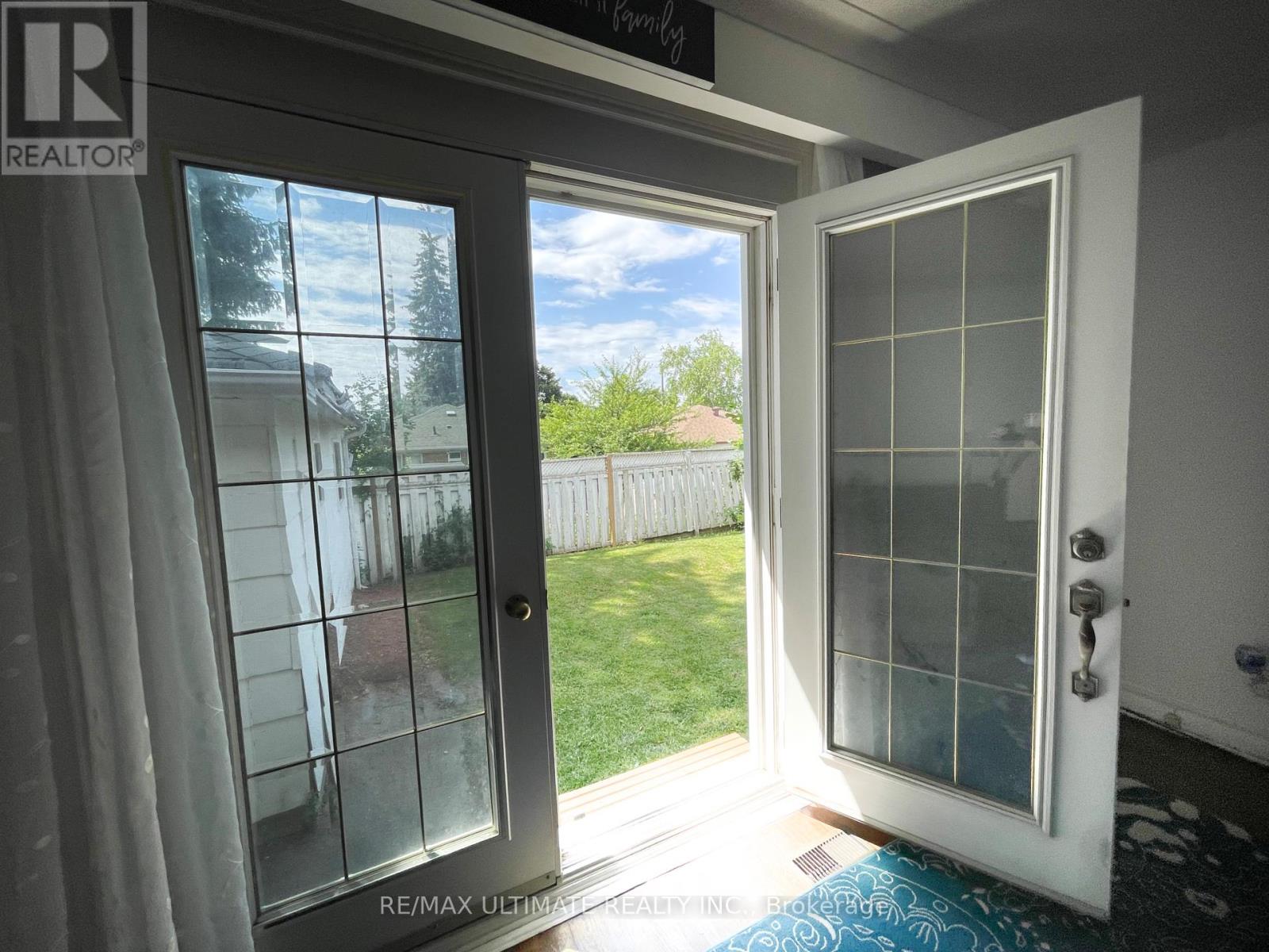 313 Rossland Road W, Whitby, Ontario  L1N 3H8 - Photo 8 - E12252272