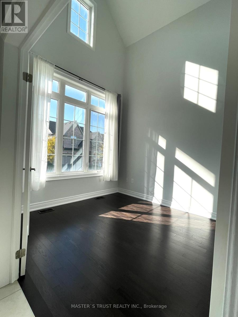 Property at 18 CLIFFORD FAIRBARN DRIVE image 3
