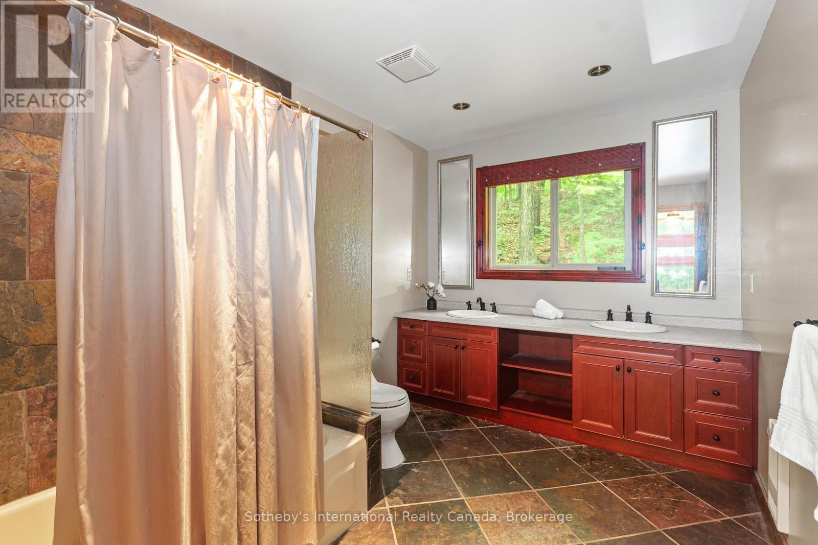 4 Amik Lane, Christian Island 30, Ontario  L9M 0A9 - Photo 22 - S12216392