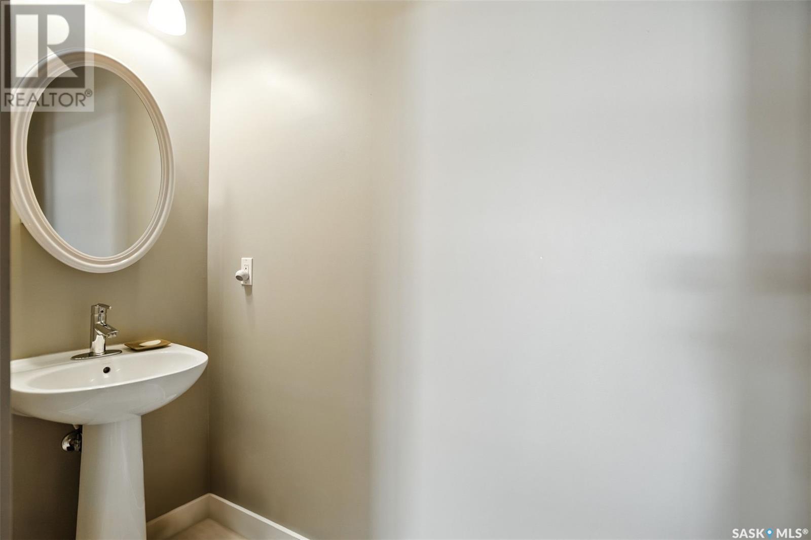 301 12 23rd Street E, Saskatoon, Saskatchewan  S7K 0H5 - Photo 23 - SK010330