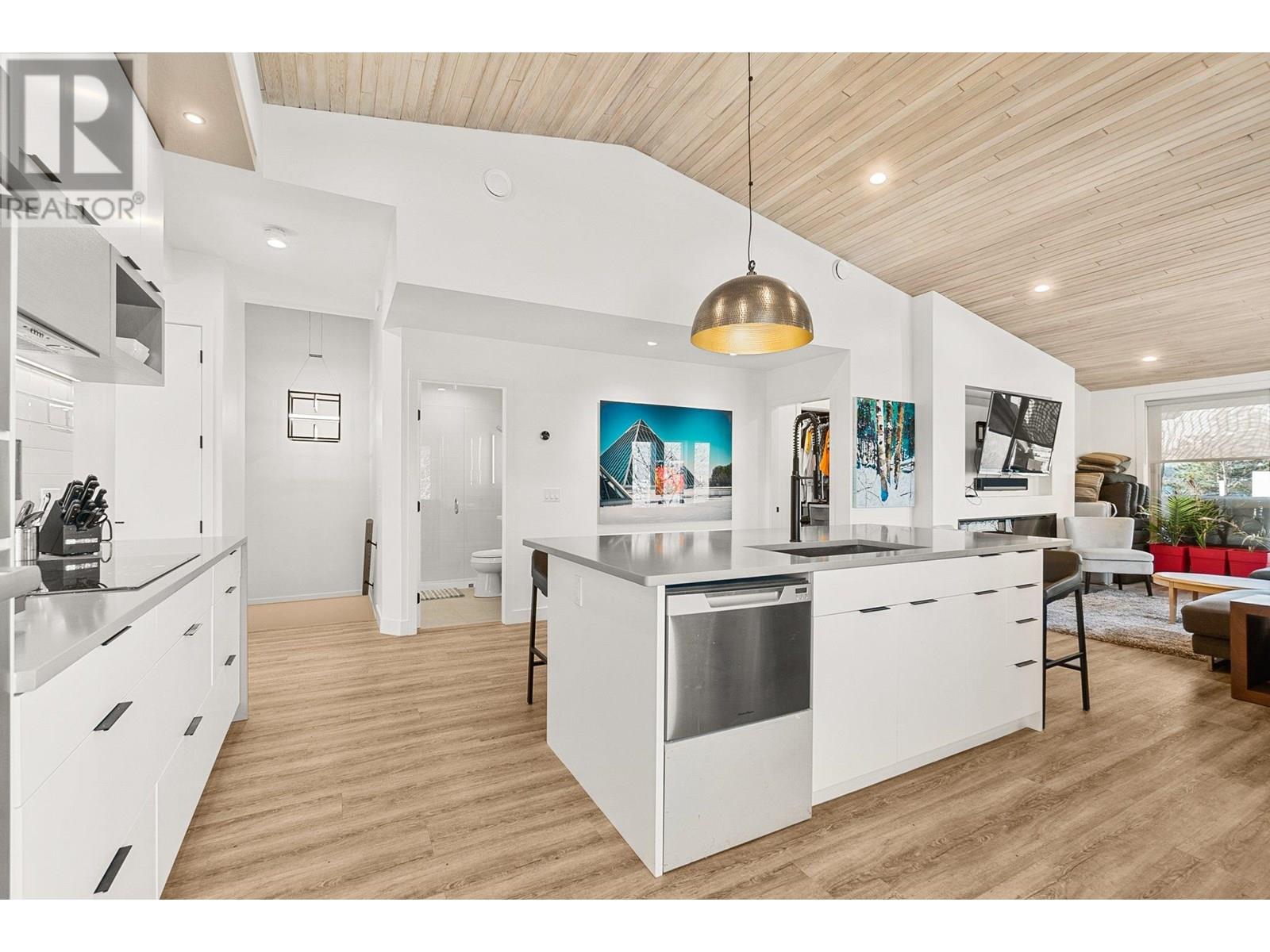 2900 Abbott Street Unit# 312, Kelowna, British Columbia  V1Y 1G6 - Photo 8 - 10353852