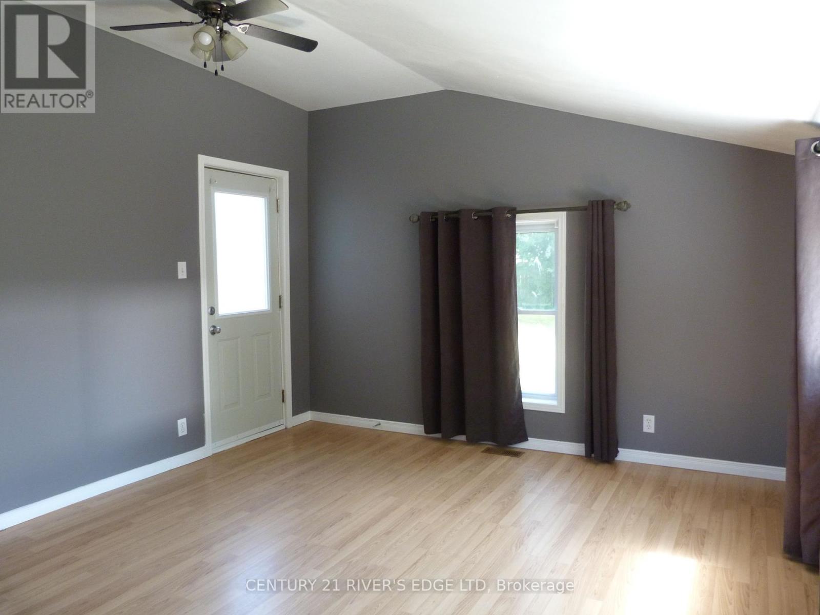 468 Gladstone Street N, North Dundas, Ontario  K0C 2K0 - Photo 11 - X12252311