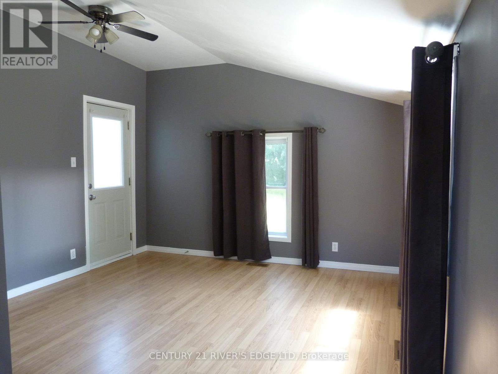 468 Gladstone Street N, North Dundas, Ontario  K0C 2K0 - Photo 12 - X12252311
