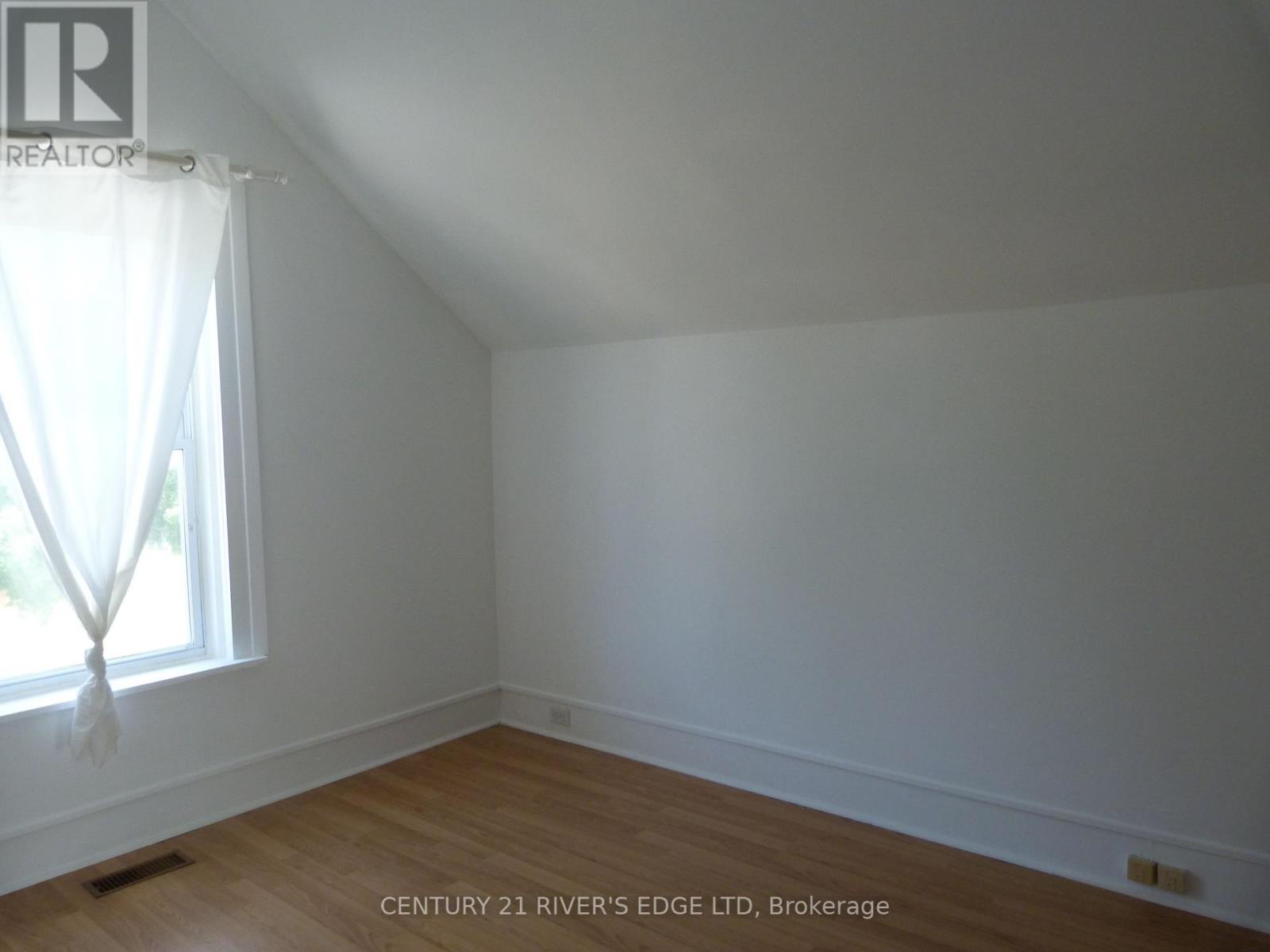 468 Gladstone Street N, North Dundas, Ontario  K0C 2K0 - Photo 19 - X12252311