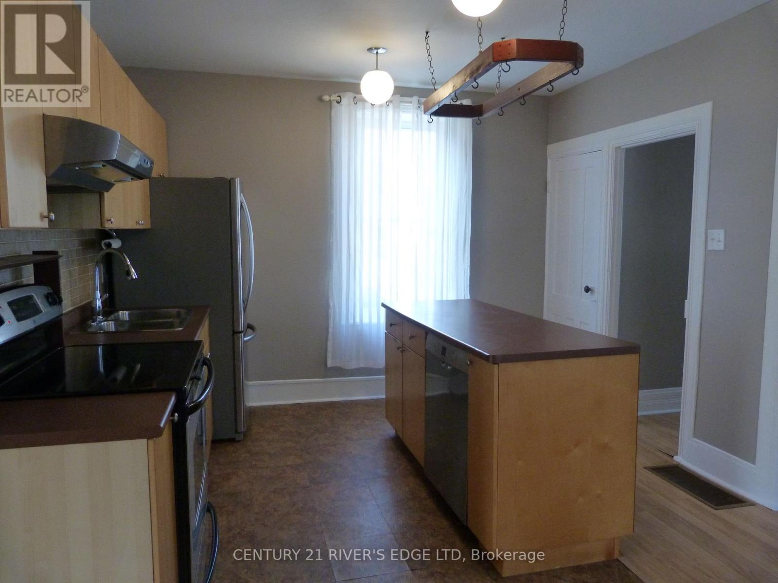 468 Gladstone Street N, North Dundas, Ontario  K0C 2K0 - Photo 7 - X12252311