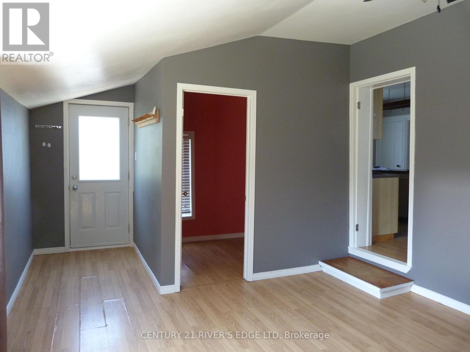 468 Gladstone Street N, North Dundas, Ontario  K0C 2K0 - Photo 9 - X12252311
