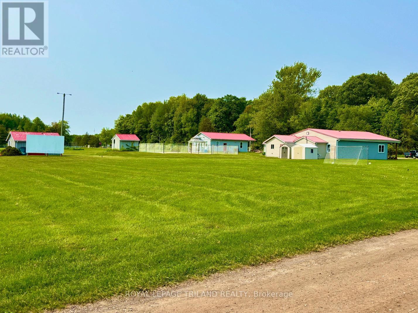 21527 Gray (Lot 132-133 Birch St.) Line, West Elgin, Ontario  N0L 2C0 - Photo 17 - X12241278