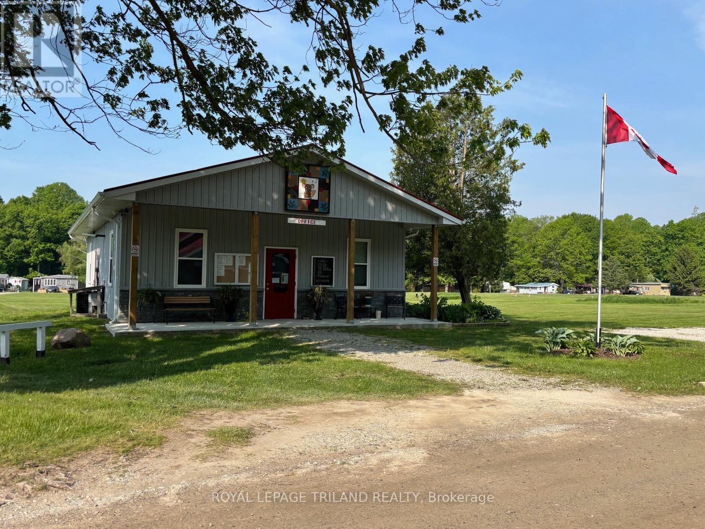 21527 Gray (Lot 132-133 Birch St.) Line, West Elgin, Ontario  N0L 2C0 - Photo 26 - X12241278