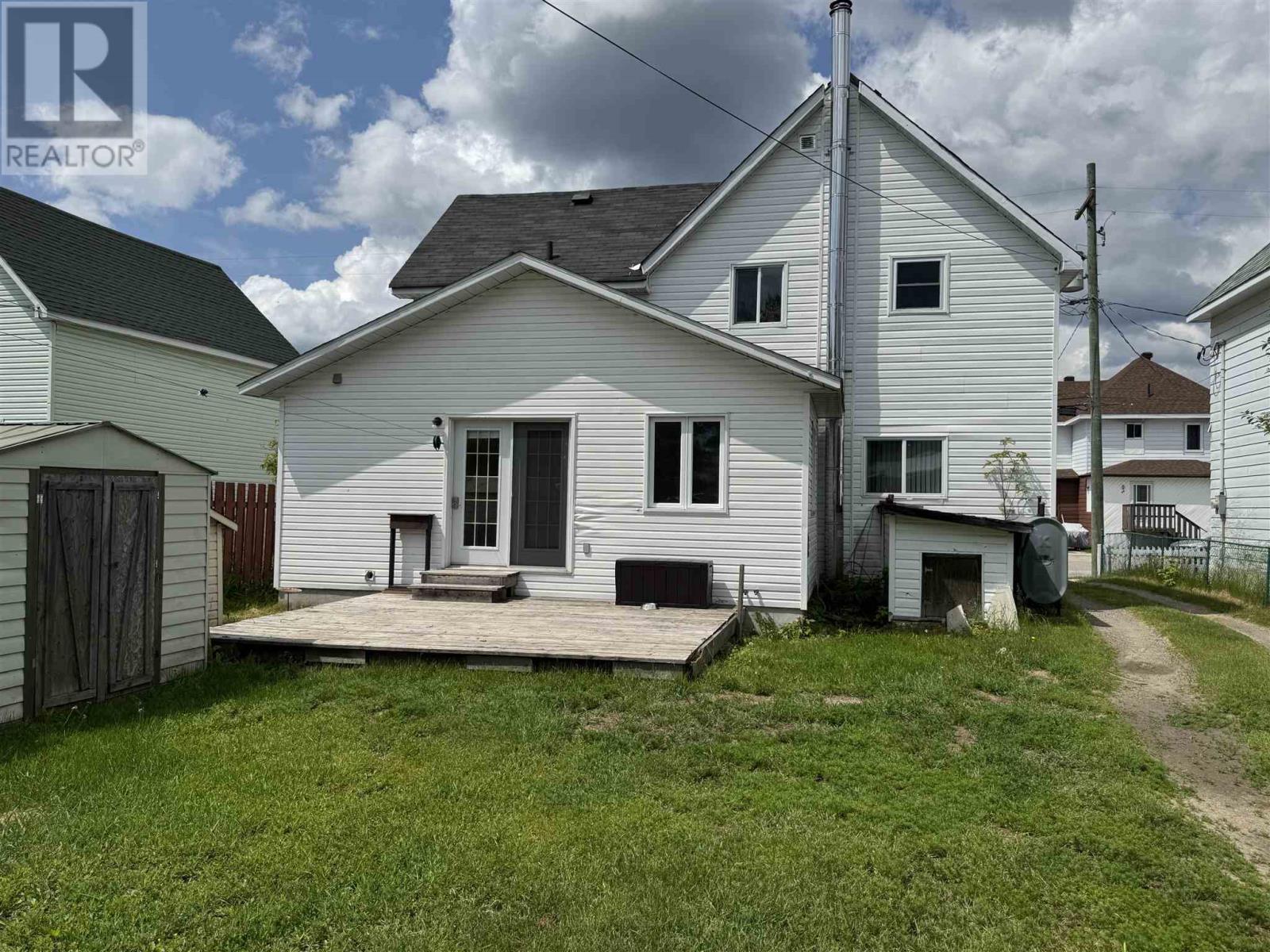 16 Lansdowne St S, Chapleau, Ontario  P0M 1K0 - Photo 5 - SM251689