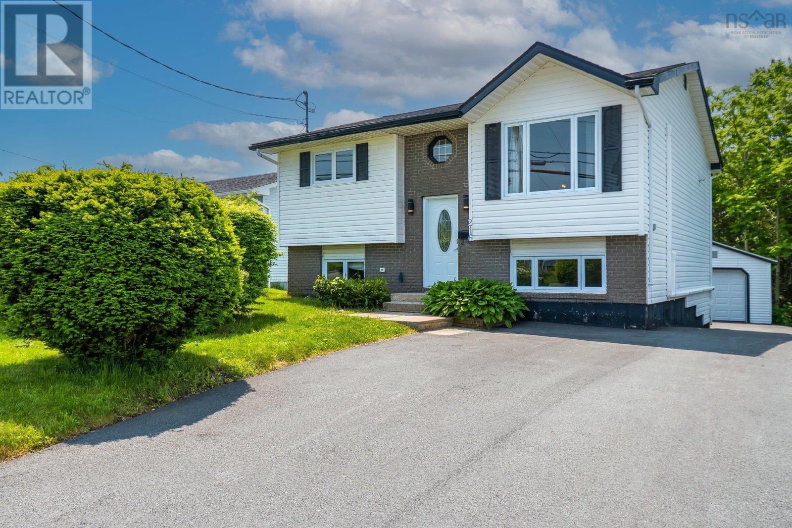 Property at 216 Caledonia Road image 2