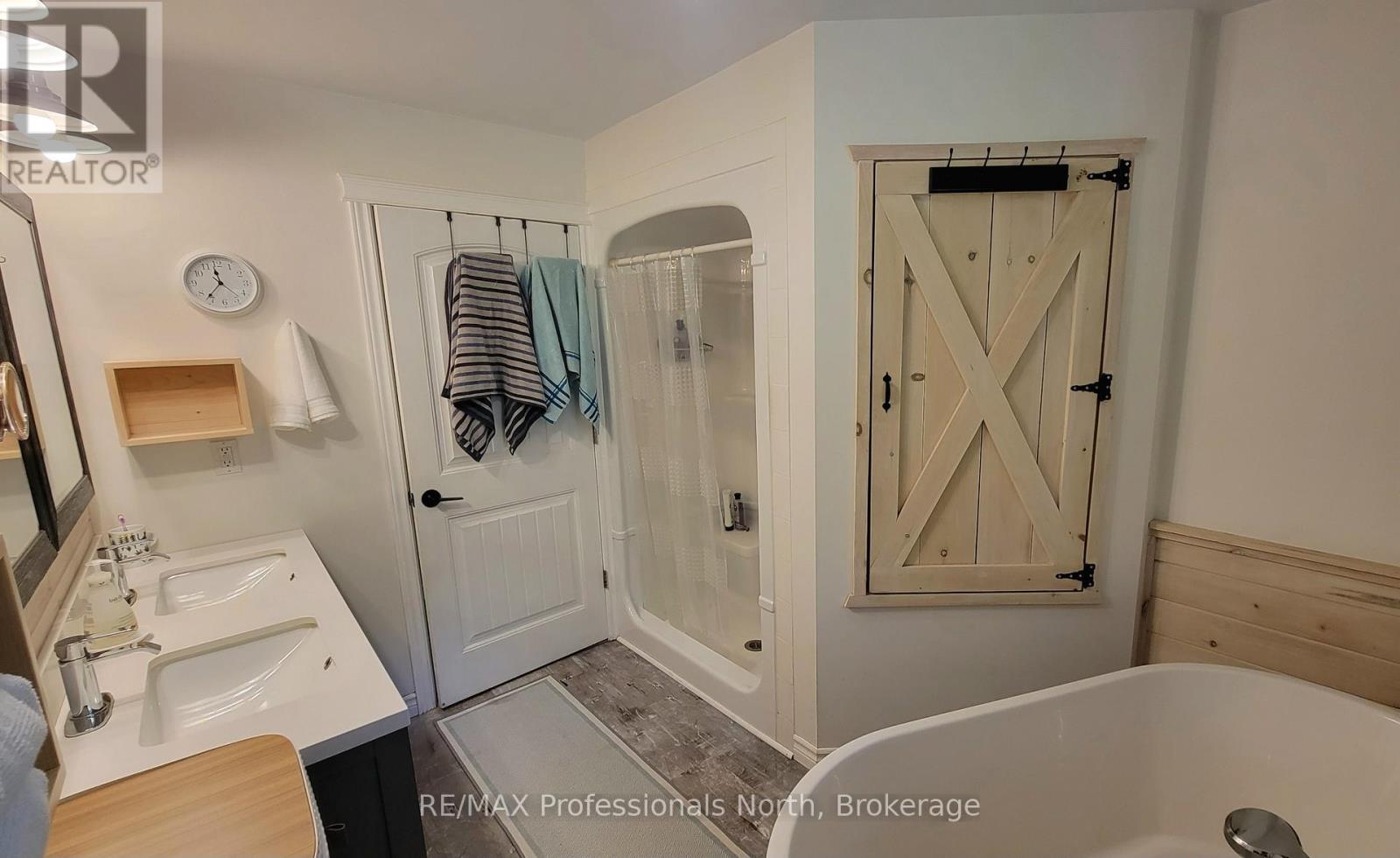 504 South Waseosa Lake Road, Huntsville, Ontario  P1H 2N5 - Photo 26 - X12249335