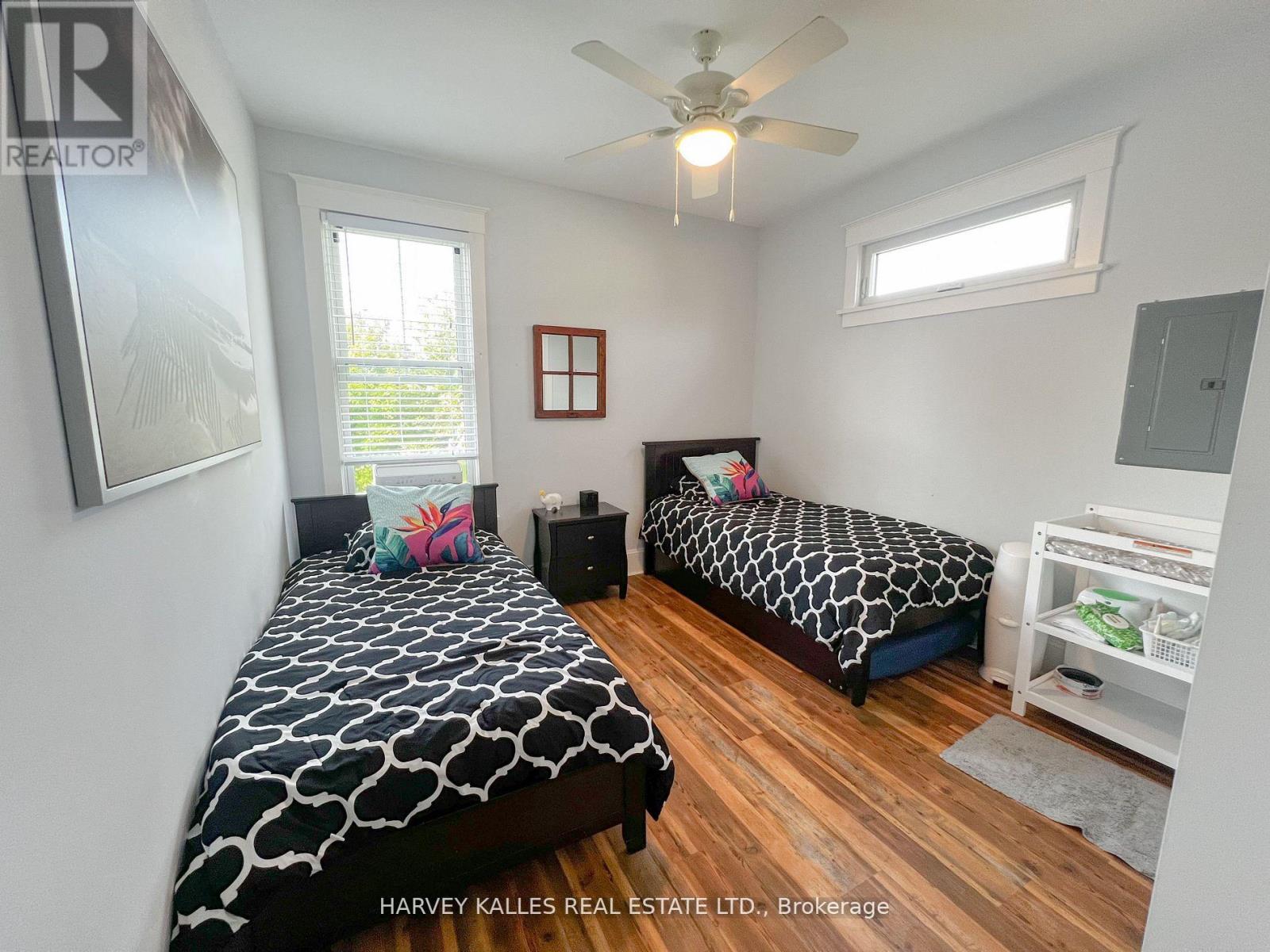 24 Butternut Lane, Prince Edward County, Ontario  K0K 1P0 - Photo 10 - X12252349