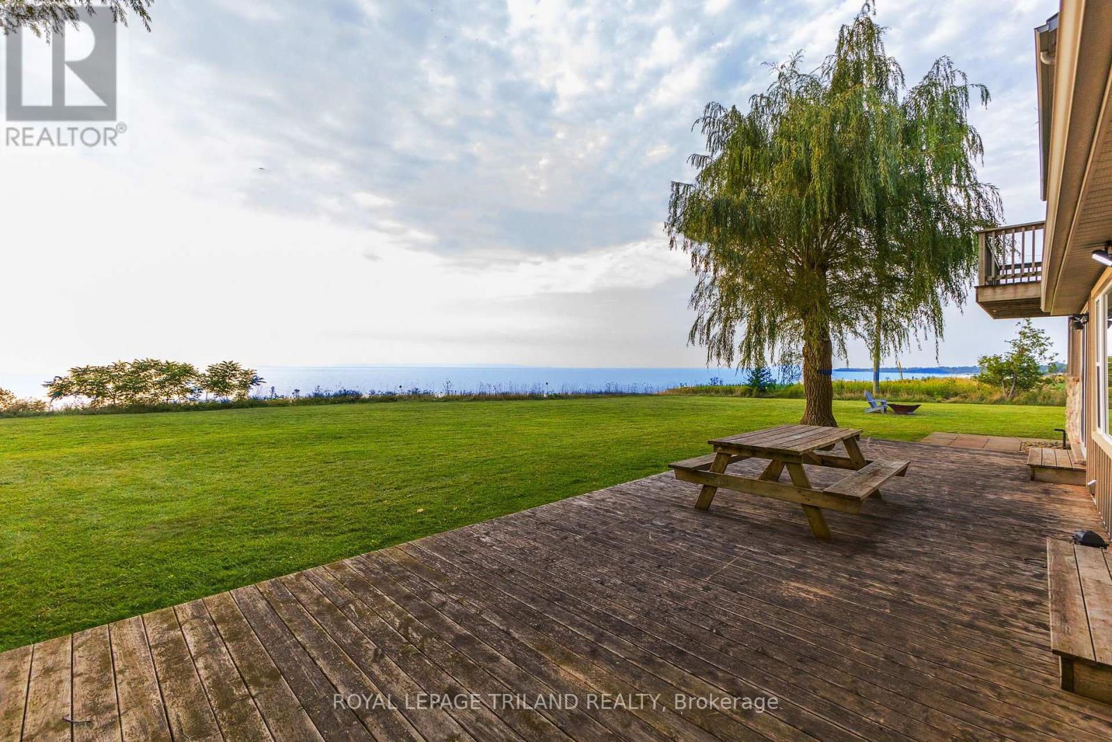 71899 Sunridge Crescent, Bluewater, Ontario  N0M 1N0 - Photo 38 - X12252353