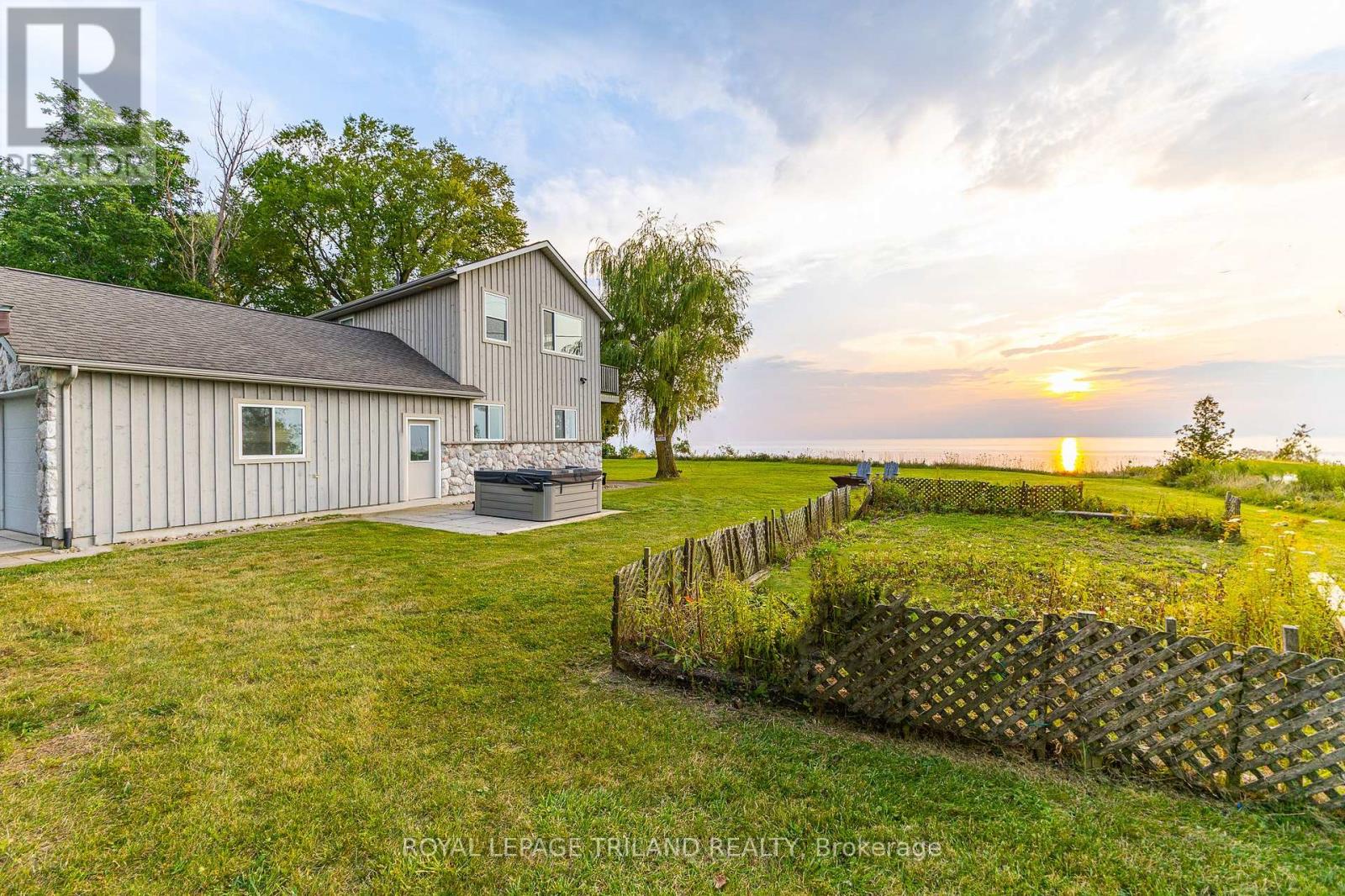 71899 Sunridge Crescent, Bluewater, Ontario  N0M 1N0 - Photo 39 - X12252353