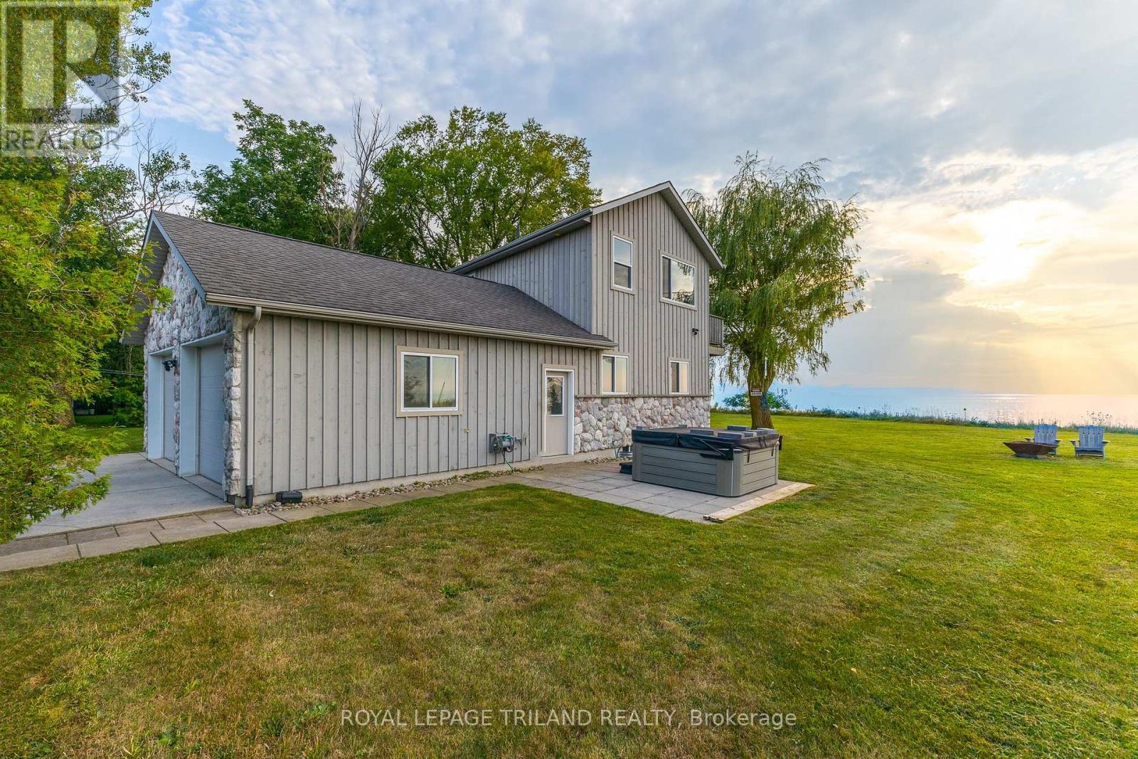 71899 Sunridge Crescent, Bluewater, Ontario  N0M 1N0 - Photo 7 - X12252353