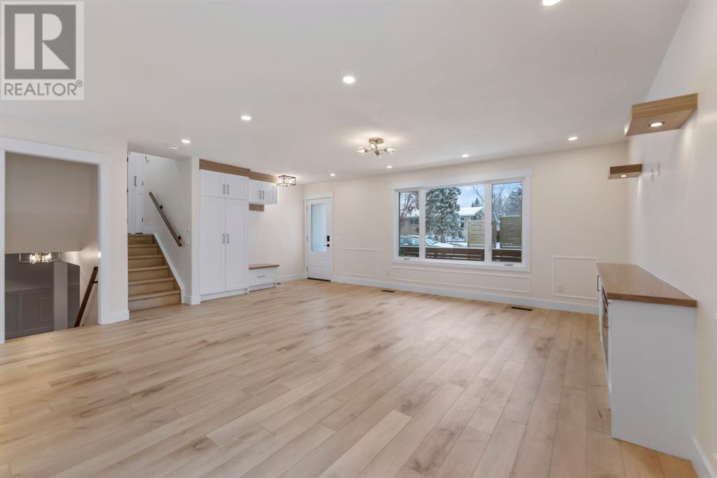 Property at 619 Arlington Drive SE image 5