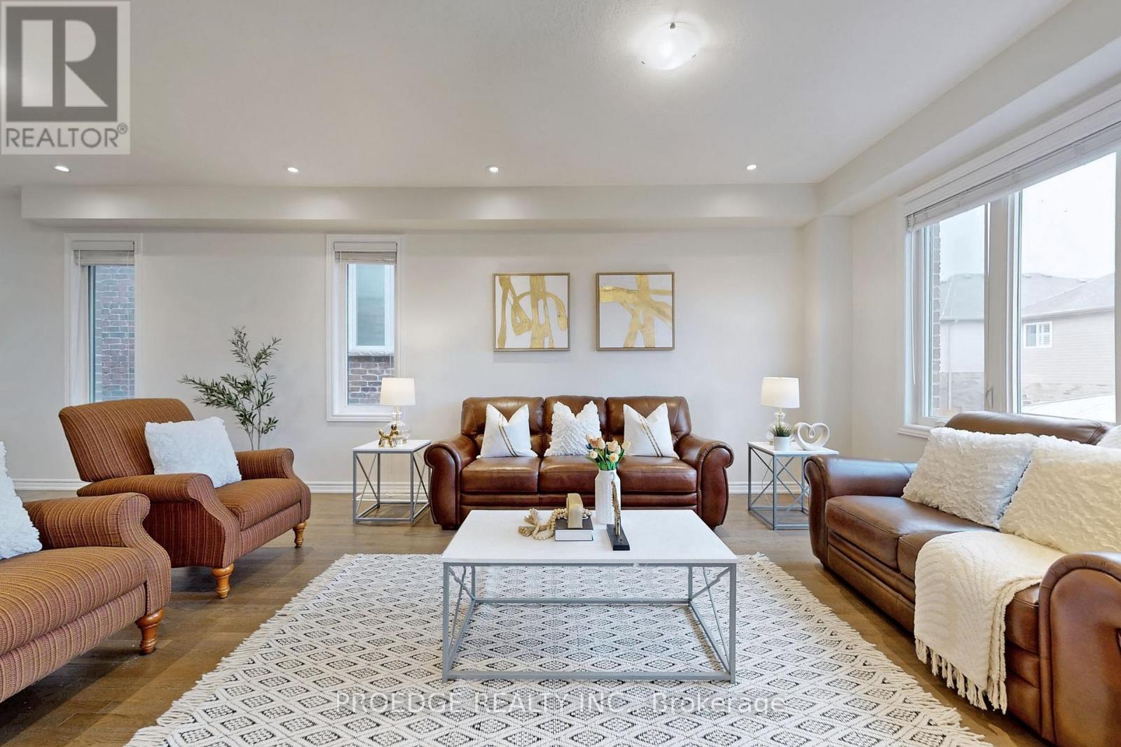 Property at 361 BEECHDROPS DRIVE image 4