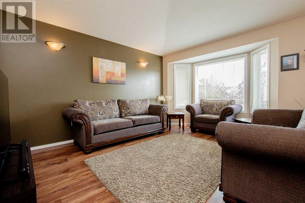 Property at 6022 88 Street image 3