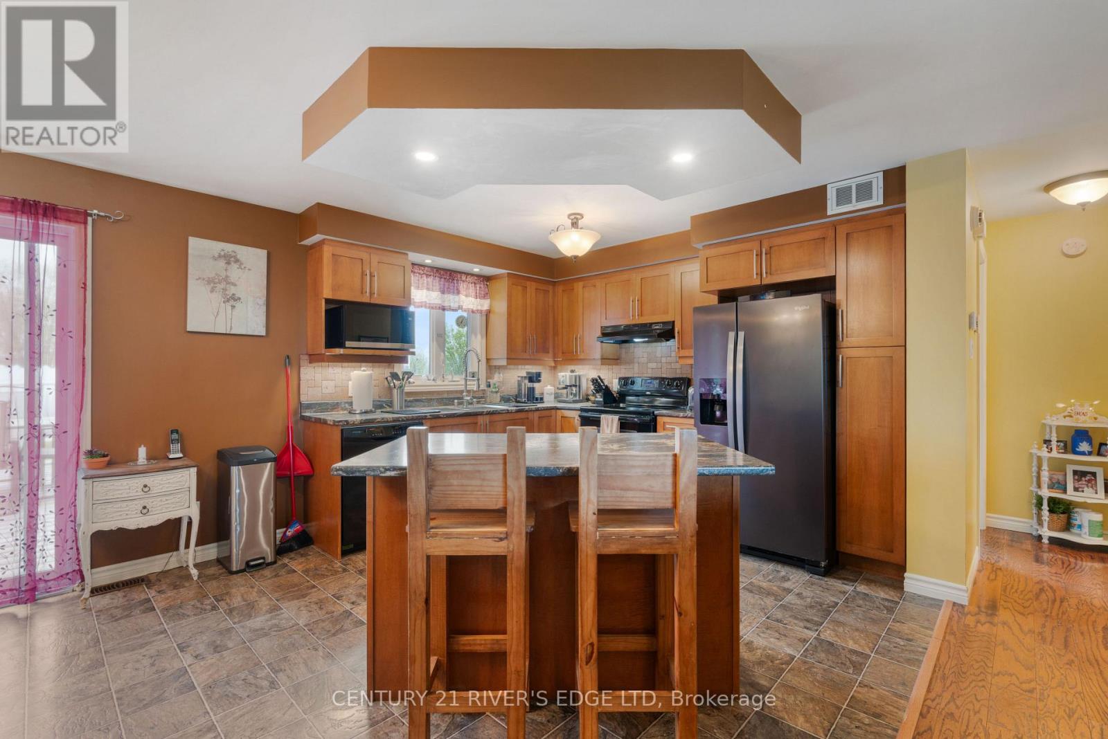 10957 Stampville Road, South Dundas, Ontario  K0E 1K0 - Photo 11 - X12143110