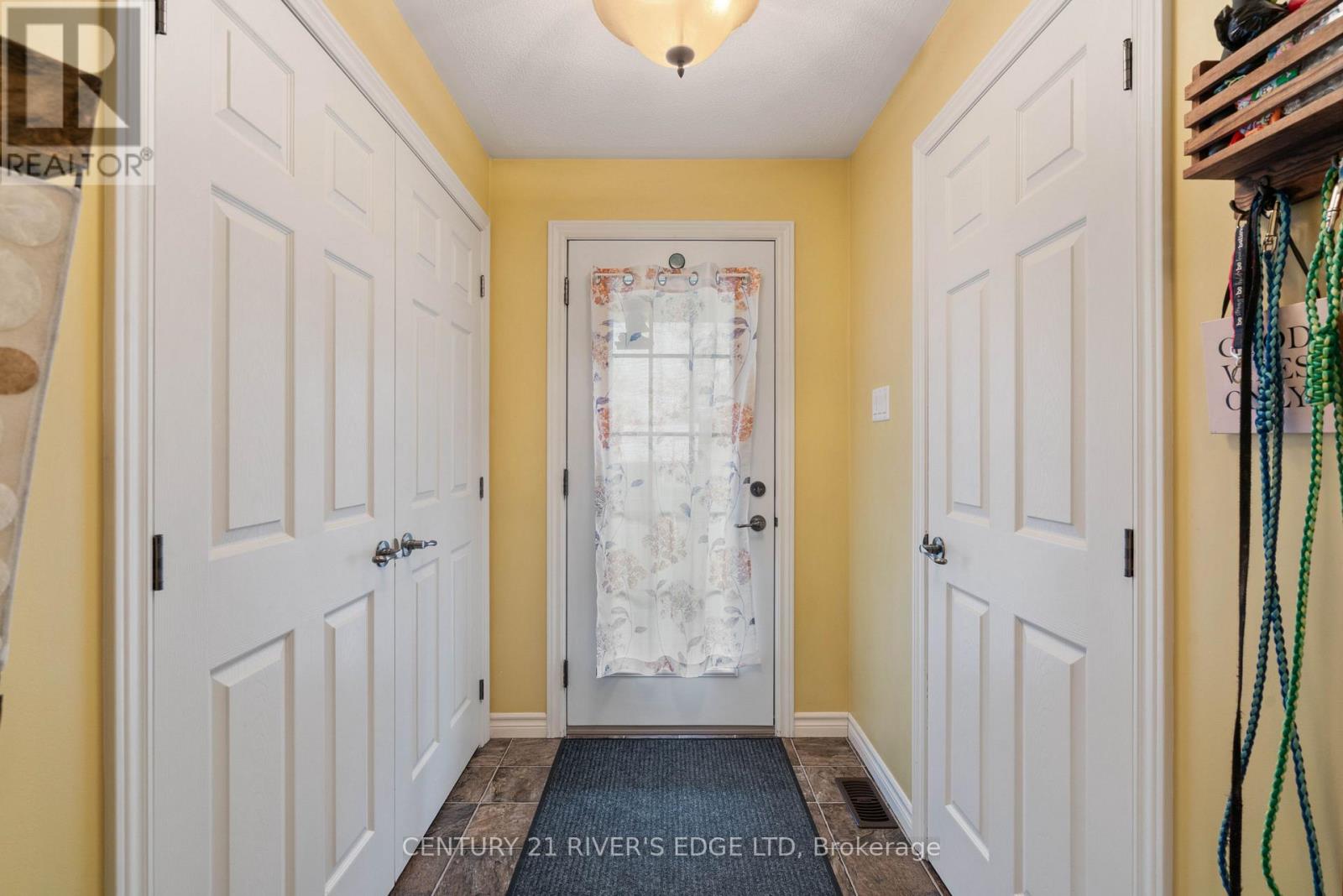 10957 Stampville Road, South Dundas, Ontario  K0E 1K0 - Photo 5 - X12143110