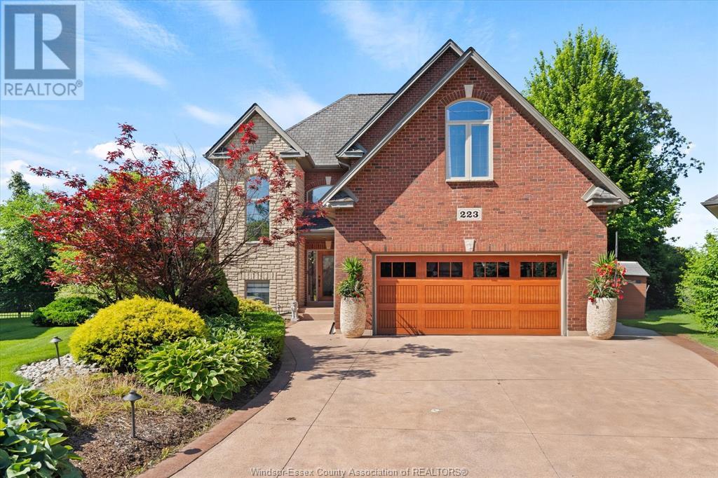 Property at 223 LAURENDALE DRIVE image 2