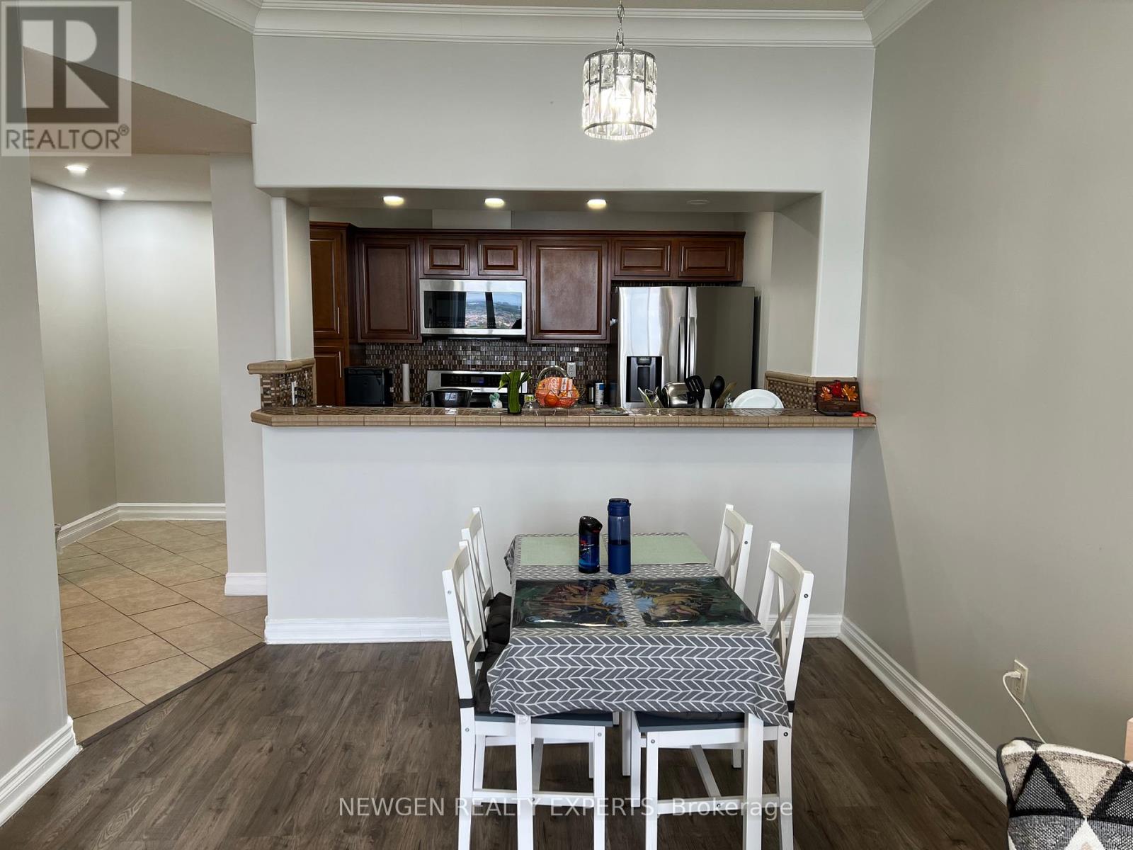 Uph #12 - 550 Webb Drive, Mississauga, Ontario  L5B 3Y4 - Photo 15 - W12252367