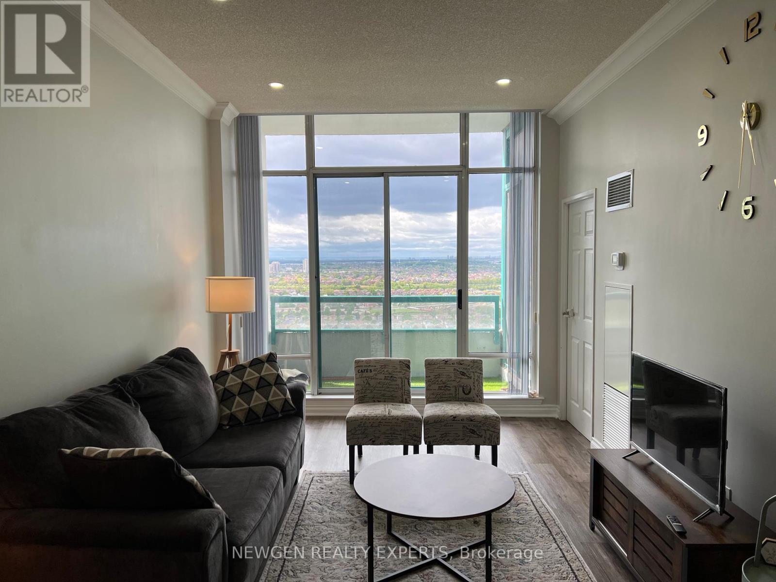 Uph #12 - 550 Webb Drive, Mississauga, Ontario  L5B 3Y4 - Photo 17 - W12252367