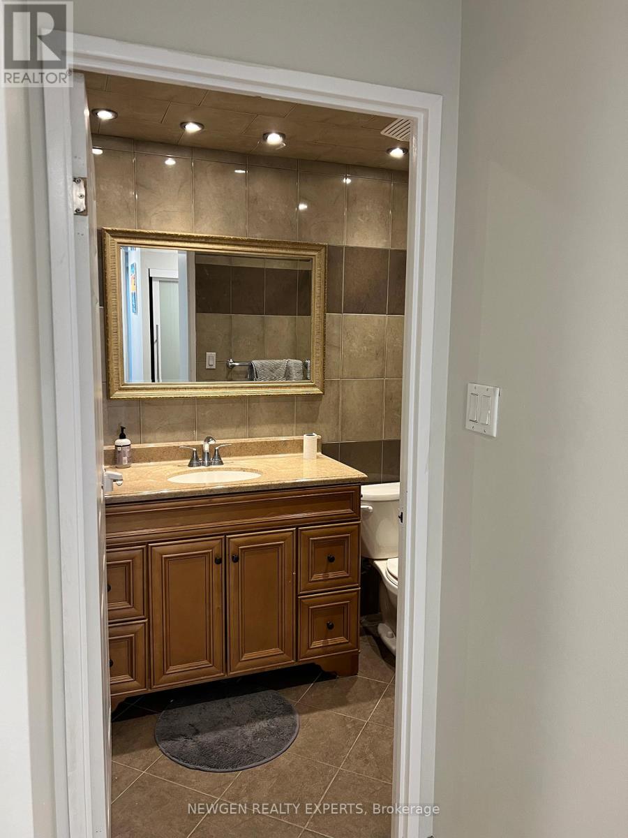 Uph #12 - 550 Webb Drive, Mississauga, Ontario  L5B 3Y4 - Photo 19 - W12252367