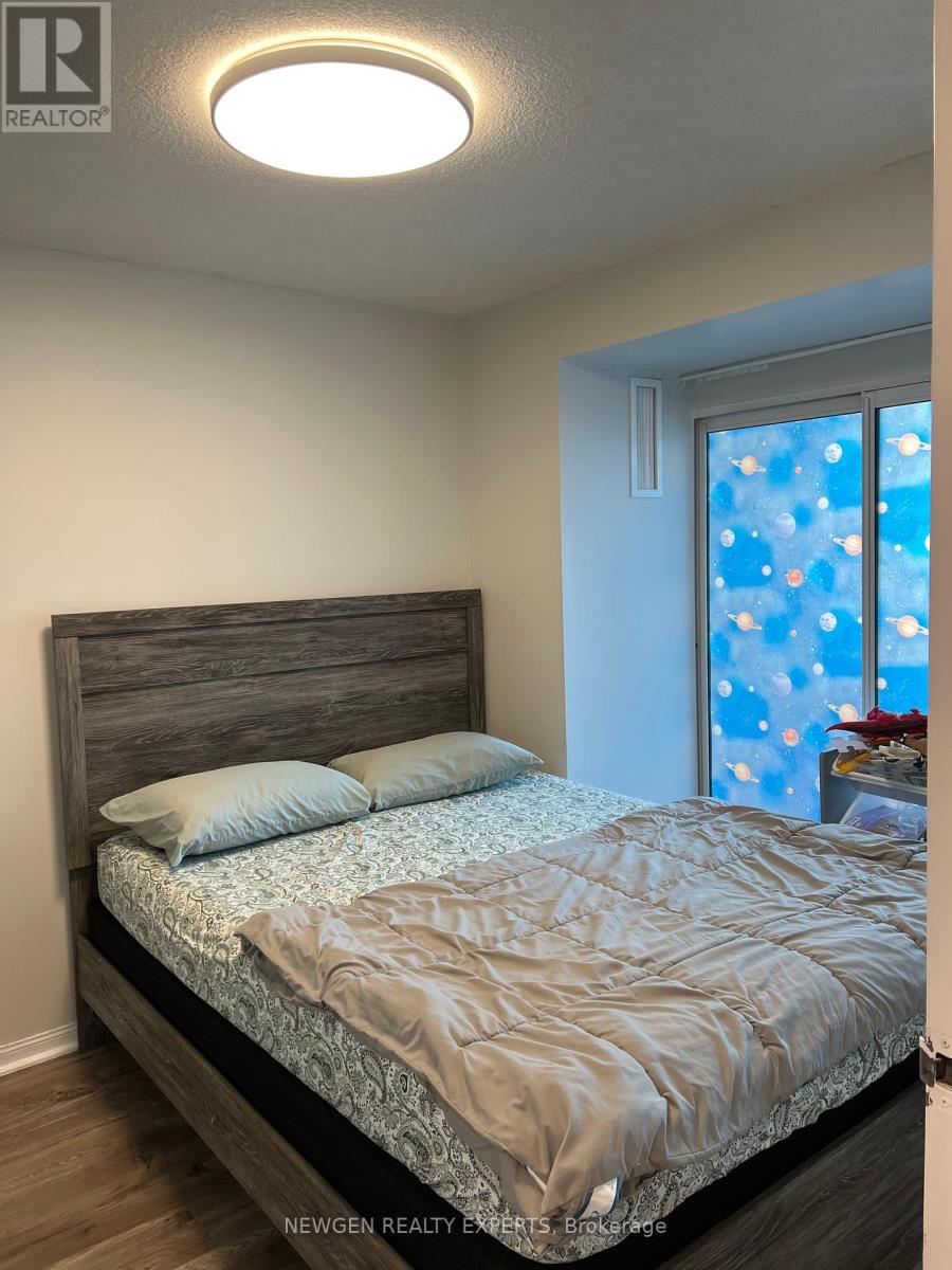 Uph #12 - 550 Webb Drive, Mississauga, Ontario  L5B 3Y4 - Photo 21 - W12252367