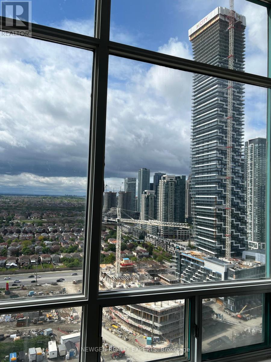 Uph #12 - 550 Webb Drive, Mississauga, Ontario  L5B 3Y4 - Photo 25 - W12252367