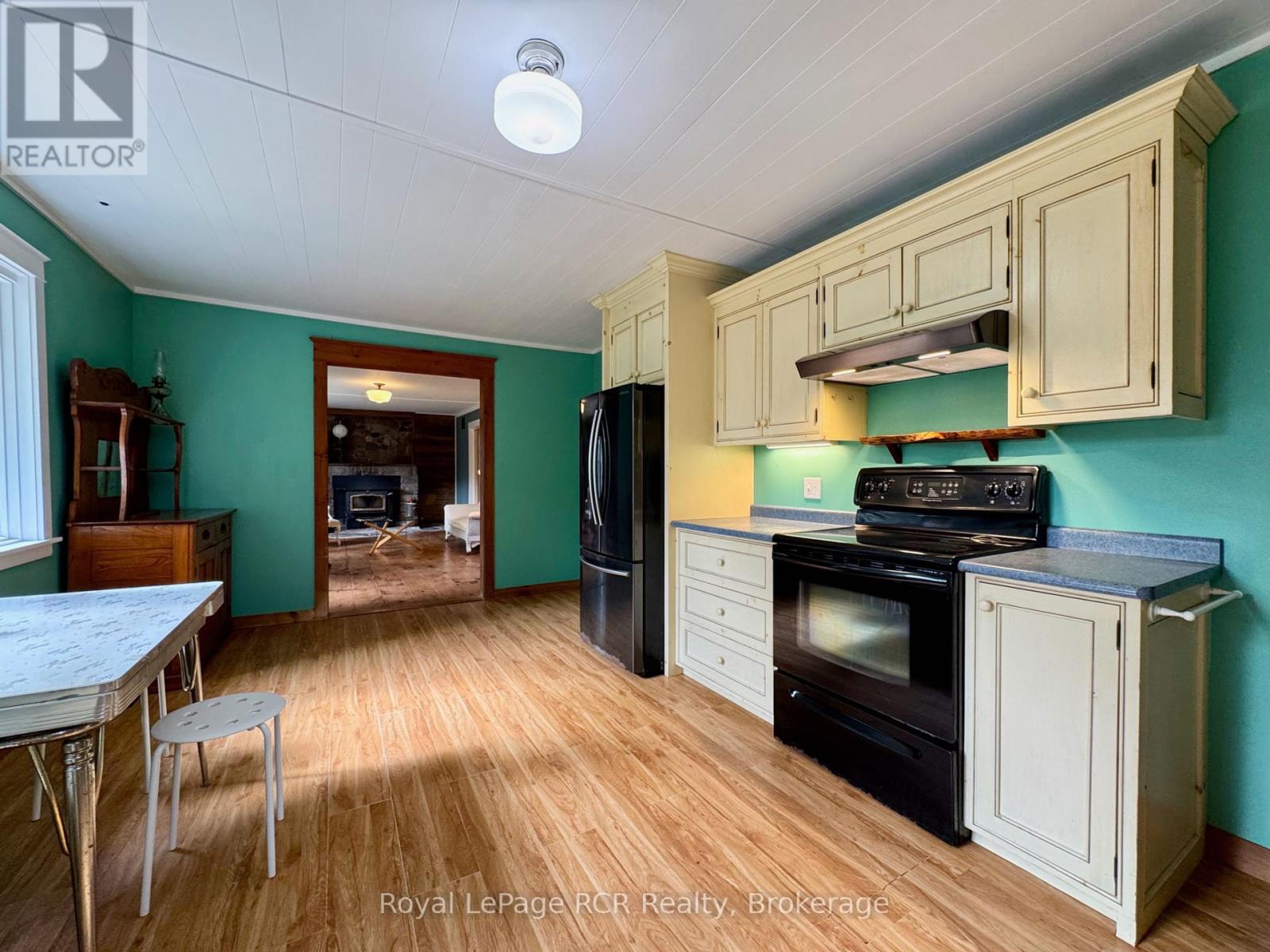 158 Forty Hills Road, Northern Bruce Peninsula, Ontario  N0H 1W0 - Photo 12 - X12252407