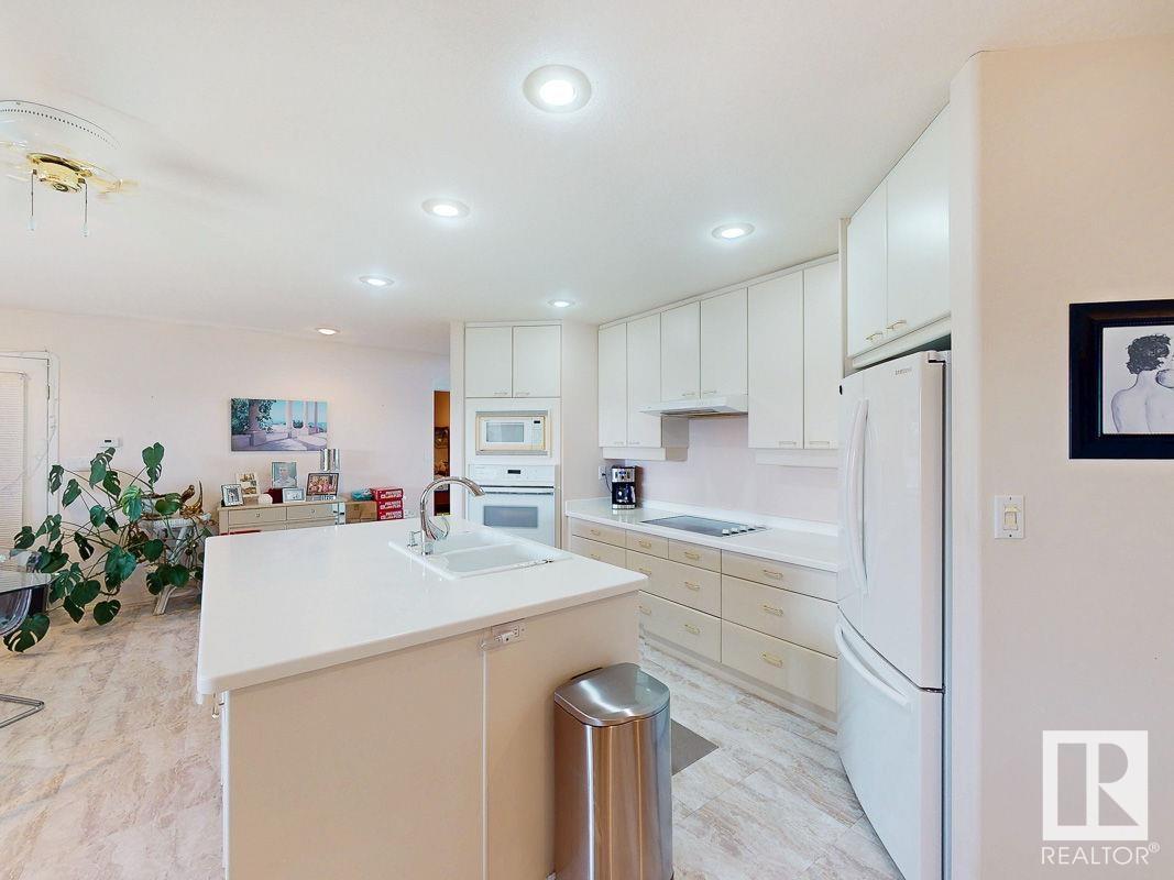 Property at 51475A RGE ROAD 231 image 5