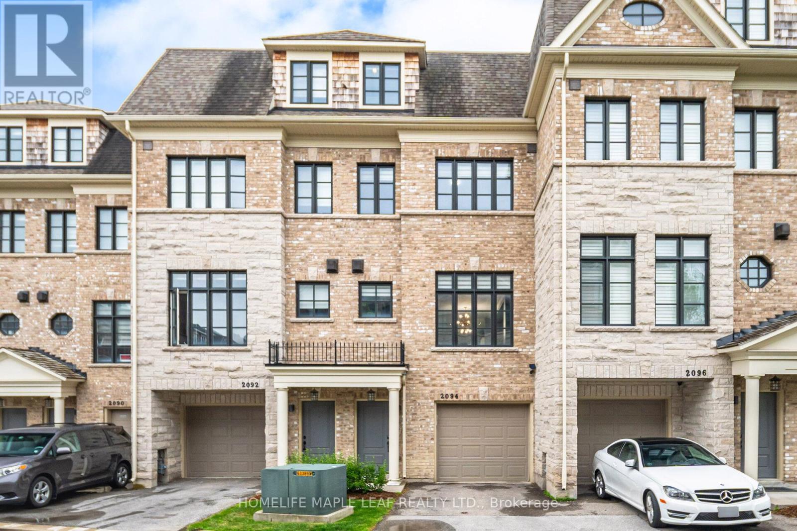 Property at 2094 QUEENSBOROUGH GATE image 1