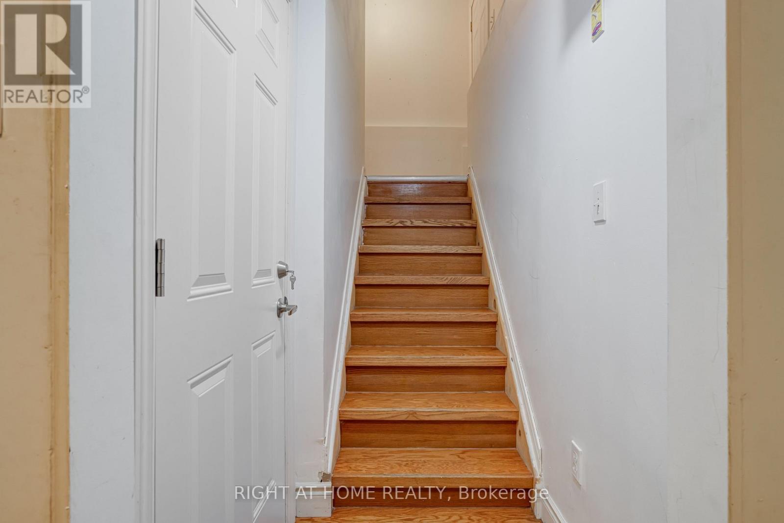 131 Peach Blossom Crescent, Kitchener, Ontario  N2E 3Z7 - Photo 15 - X12252395