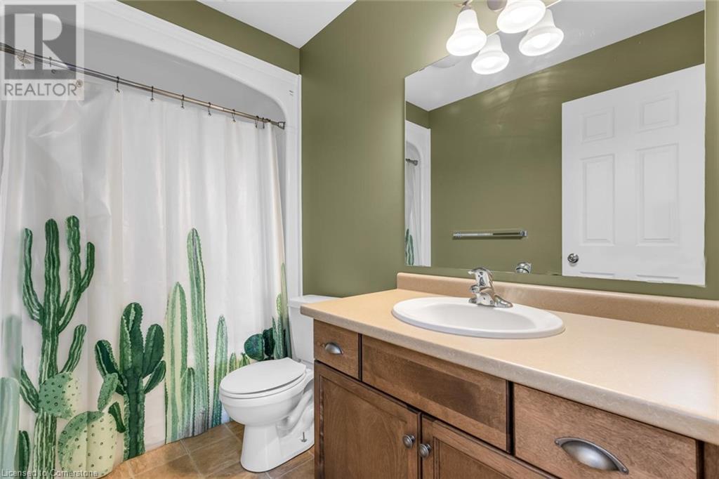 Photo 16 of 35 for 149 Penhale Avenue