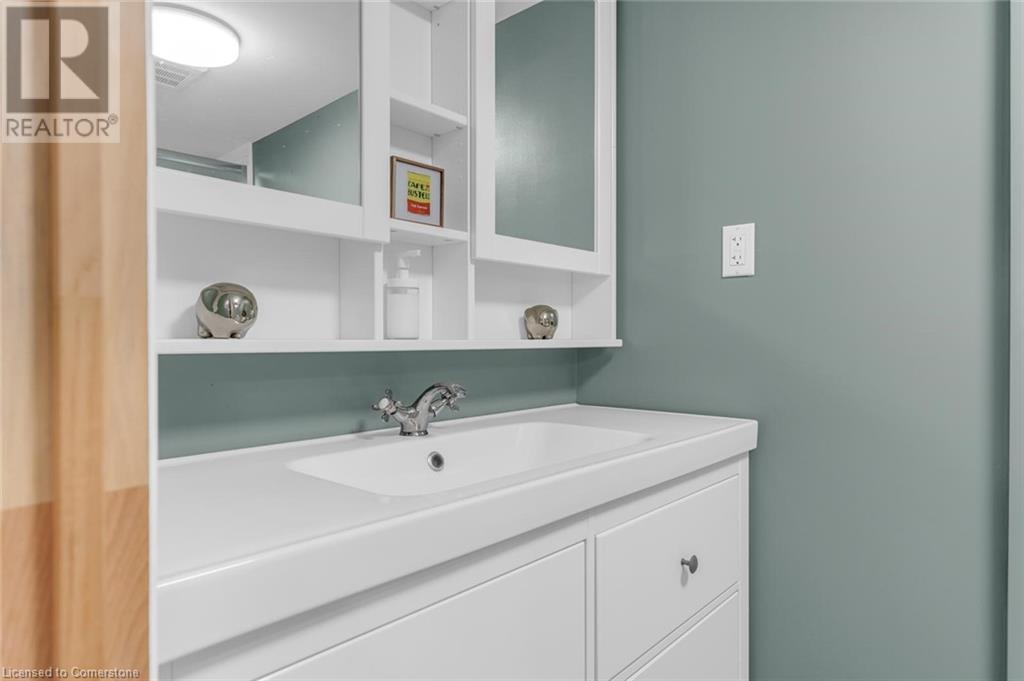 Photo 22 of 35 for 149 Penhale Avenue