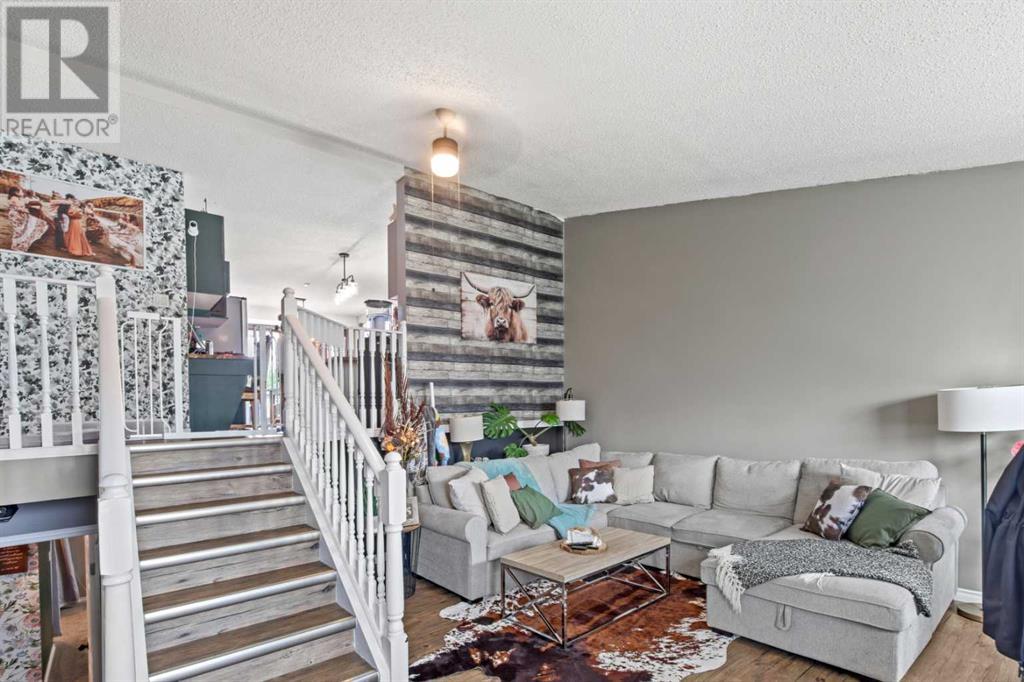 Property at 9038 103 Avenue image 3
