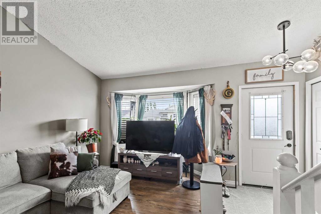 Property at 9038 103 Avenue image 5