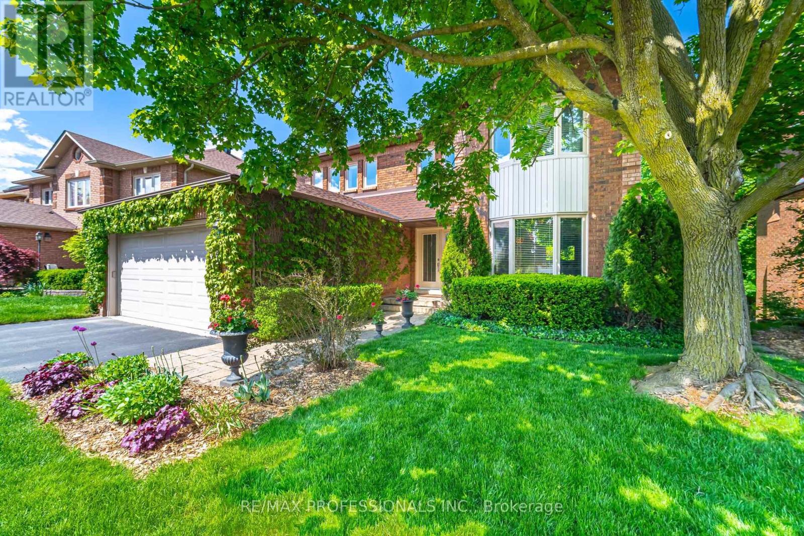 Property at 70 KENPARK AVENUE image 2