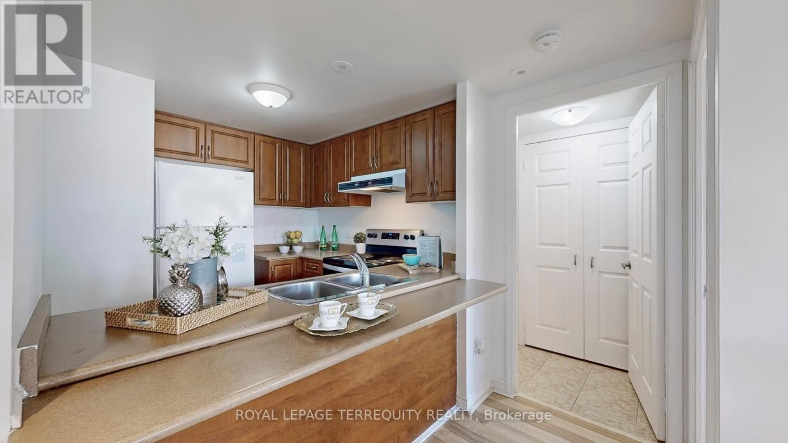 Property at 2027 - 3031 FINCH AVENUE W image 4