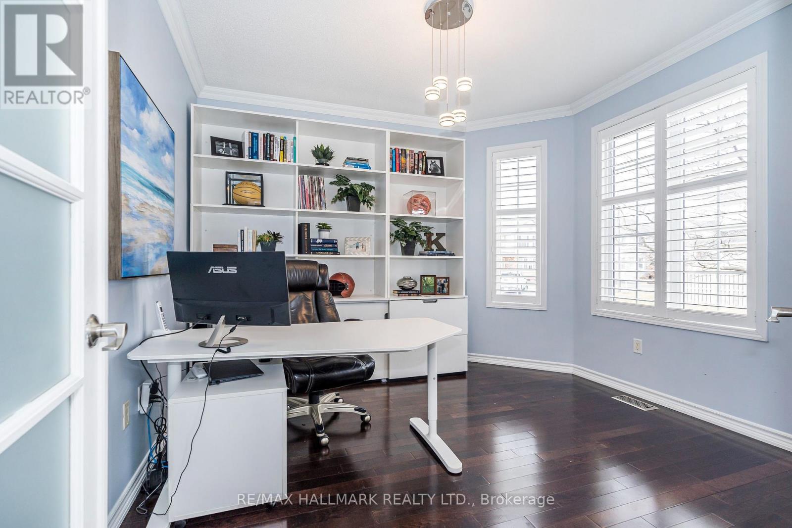 Property at 765 BOUGHTON CRESCENT image 3