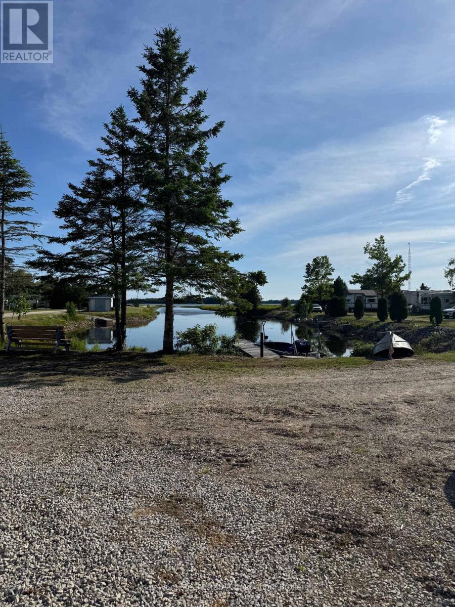 12 - 9 Tamarac Road, Northern Bruce Peninsula, Ontario  N0H 2M0 - Photo 4 - X12252472