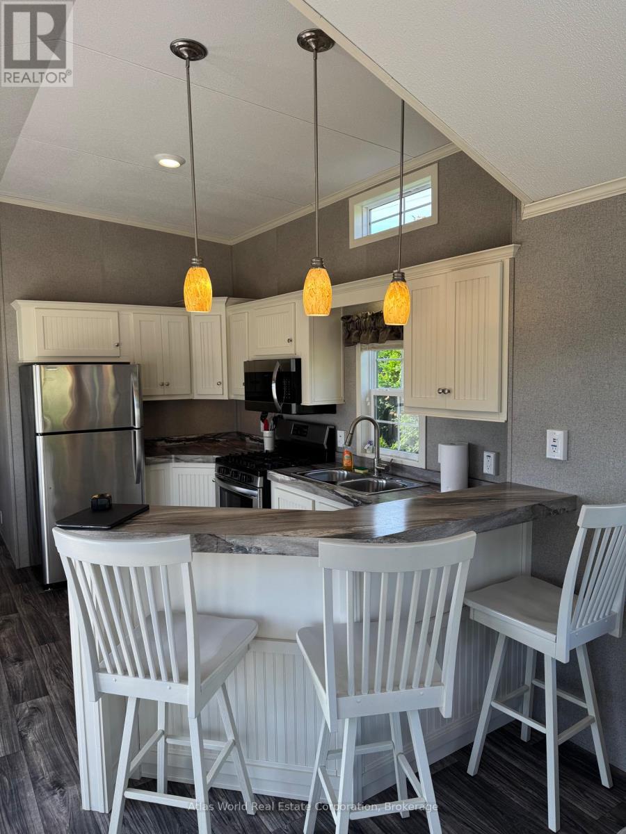 12 - 9 Tamarac Road, Northern Bruce Peninsula, Ontario  N0H 2M0 - Photo 6 - X12252472
