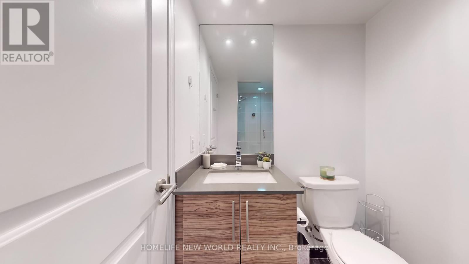 717 - 400 Adelaide Street E, Toronto, Ontario  M5A 1N4 - Photo 13 - C12252471