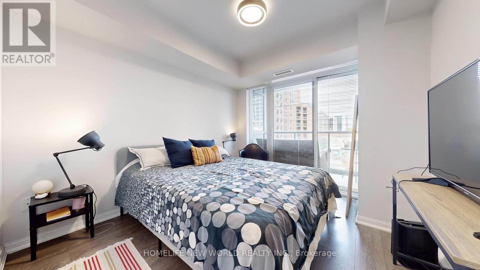 717 - 400 Adelaide Street E, Toronto, Ontario  M5A 1N4 - Photo 8 - C12252471