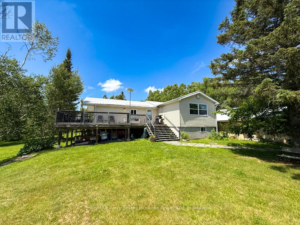 3 Magnet Road, Magnetawan, Ontario  P0A 1P0 - Photo 12 - X12092228